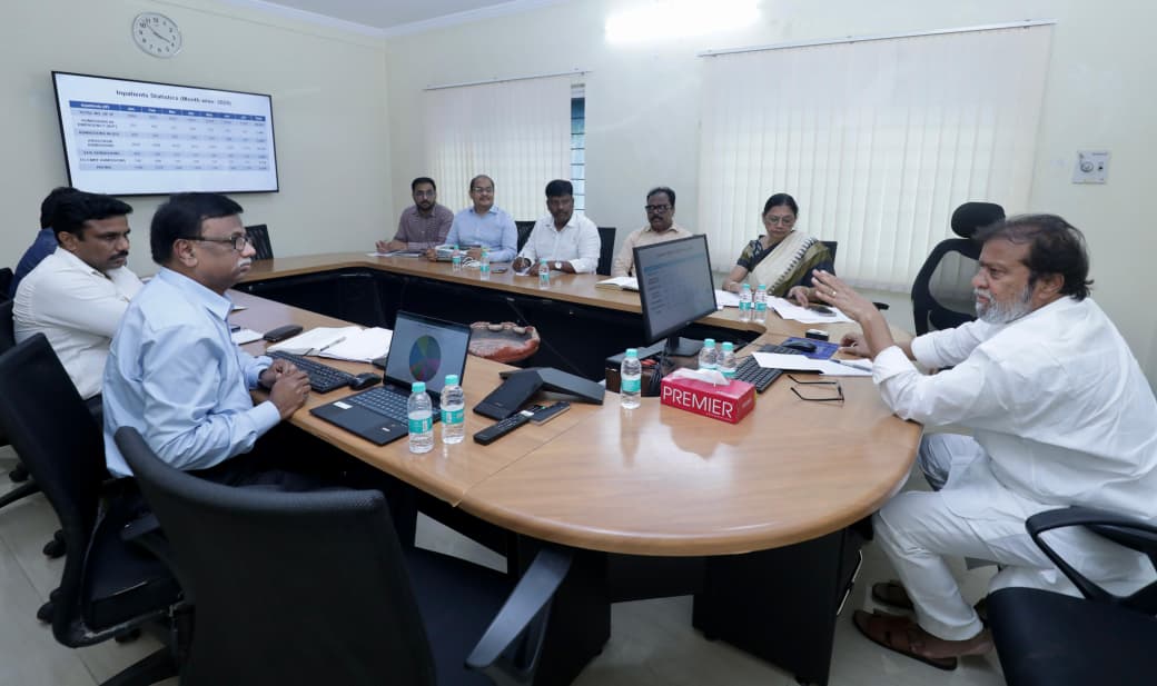 Health Minister Reviews Patient Care at NIMS, Calls for Vigilance in Emergencies